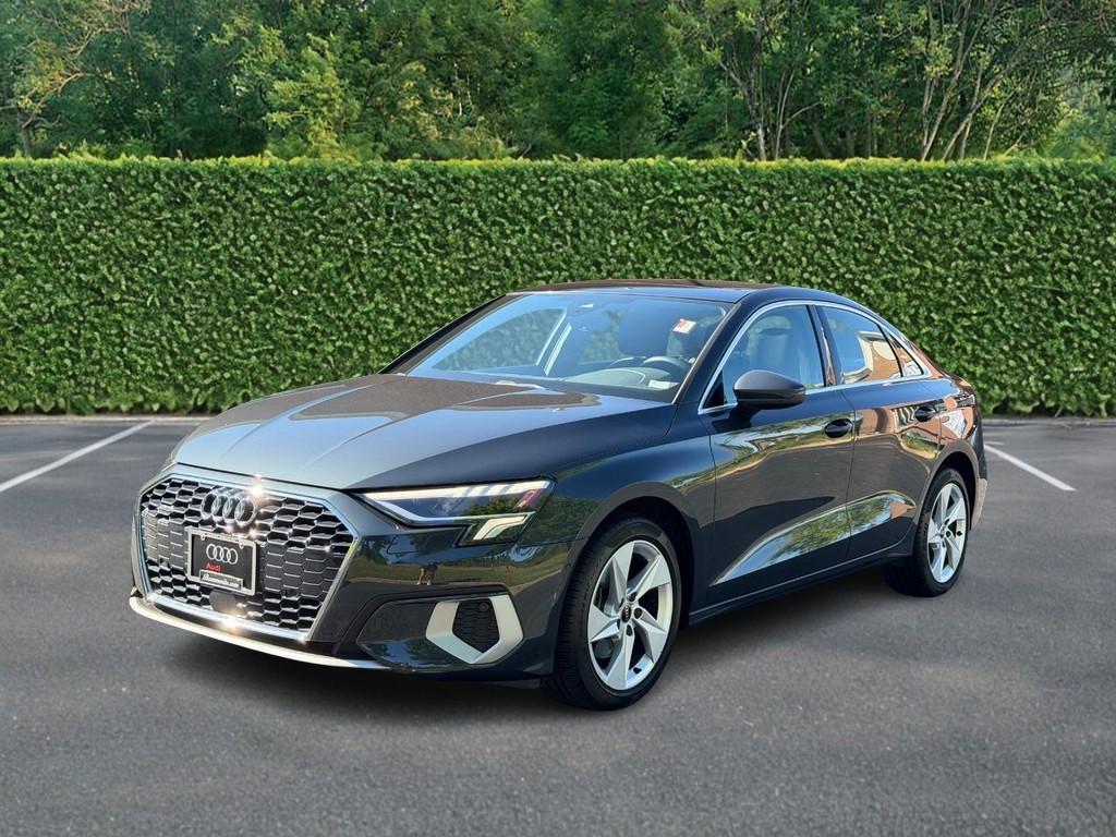 Audi A3 Vehicle Full-screen Gallery Image 08