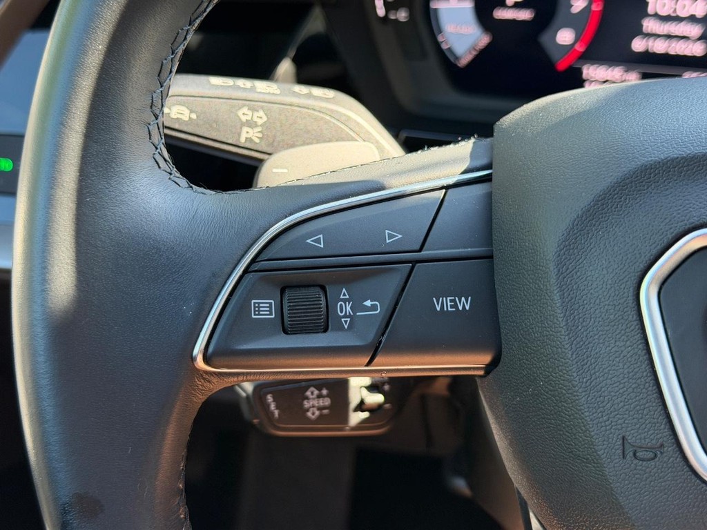 Audi A3 Vehicle Full-screen Gallery Image 17