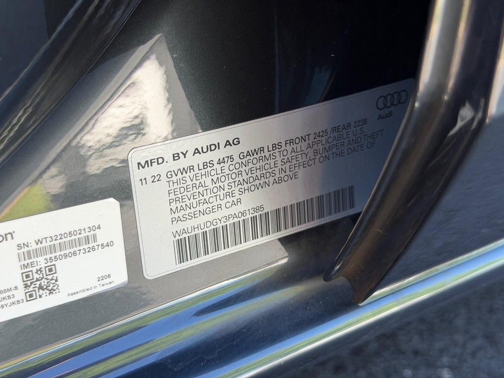 Audi A3 Vehicle Full-screen Gallery Image 24
