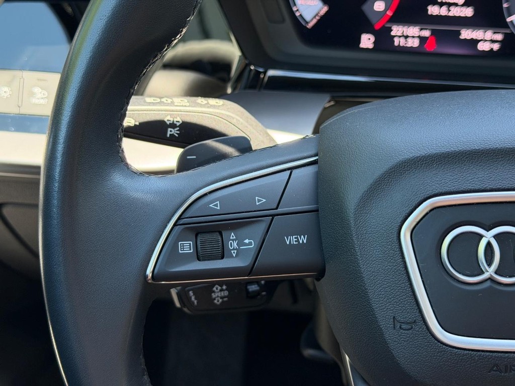 Audi A3 Vehicle Full-screen Gallery Image 17
