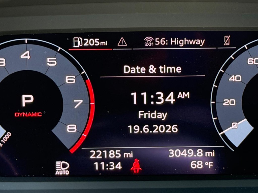 Audi A3 Vehicle Full-screen Gallery Image 20