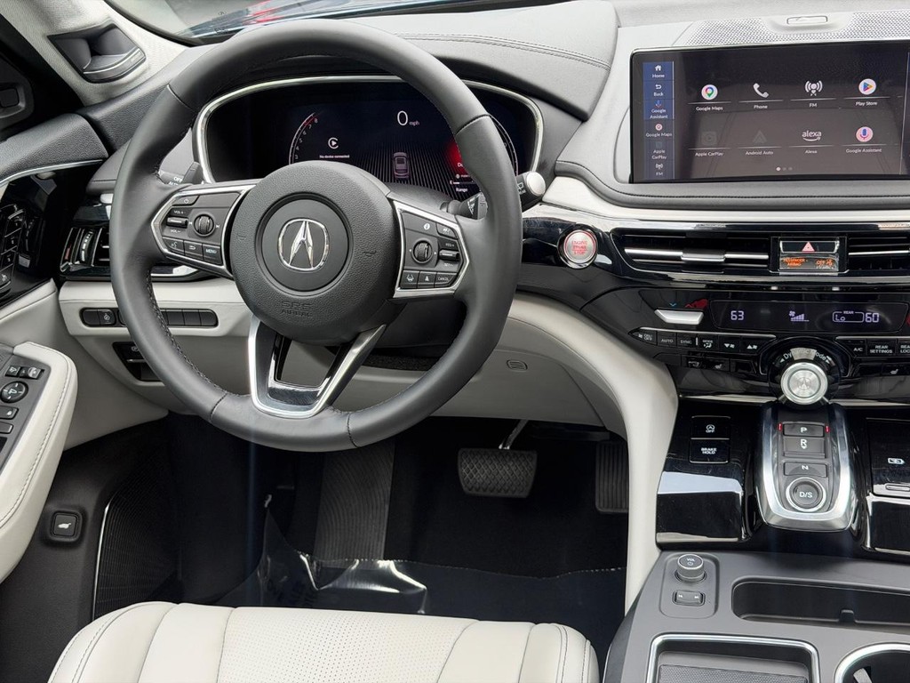 Acura MDX Vehicle Full-screen Gallery Image 12