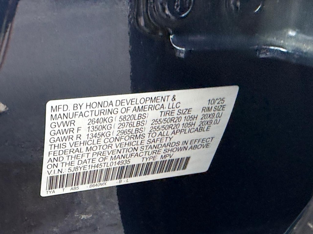 Acura MDX Vehicle Full-screen Gallery Image 25