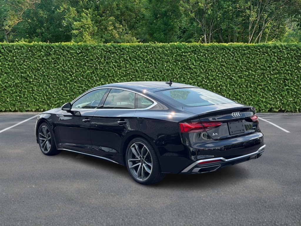 Audi A5 Sportback Vehicle Full-screen Gallery Image 06
