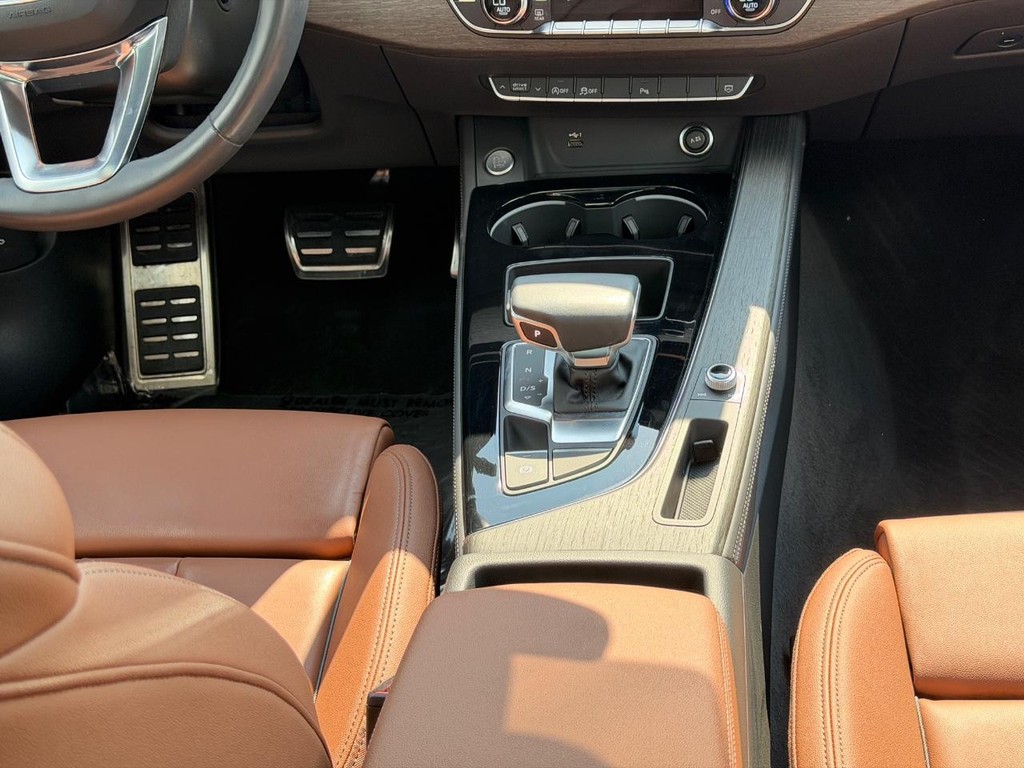Audi A5 Sportback Vehicle Full-screen Gallery Image 14