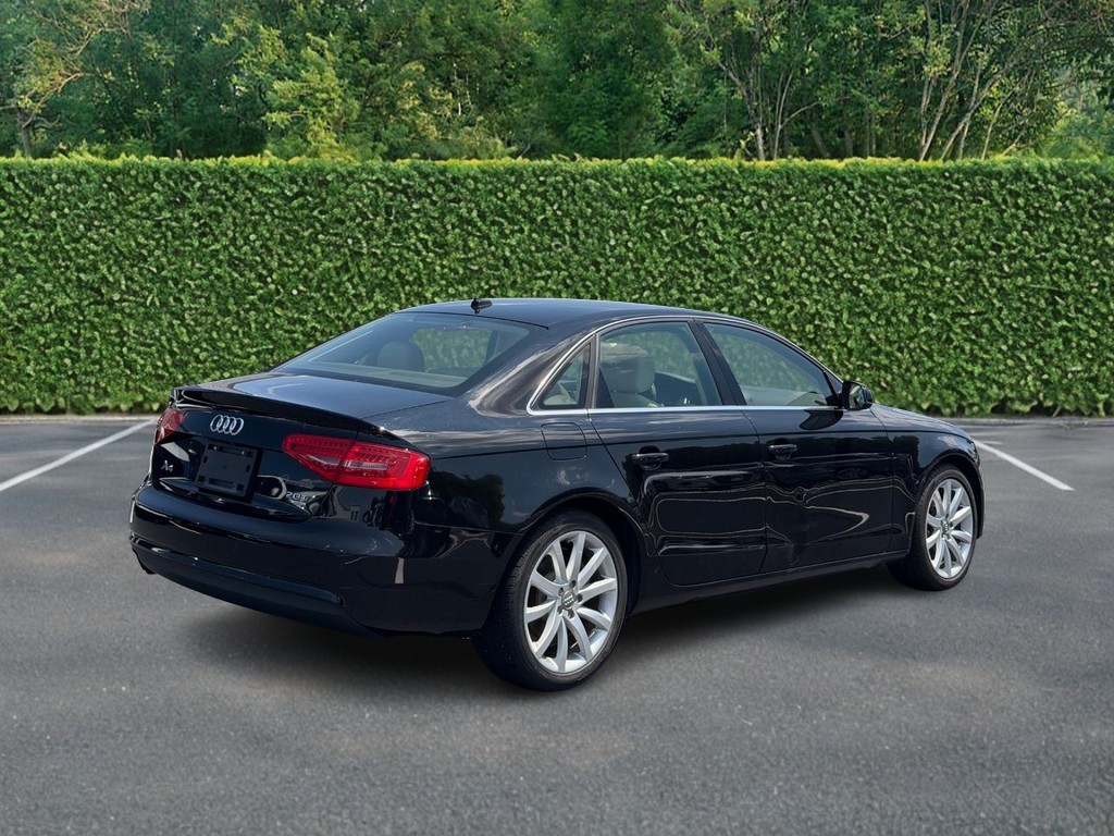 Audi A4 Vehicle Full-screen Gallery Image 03