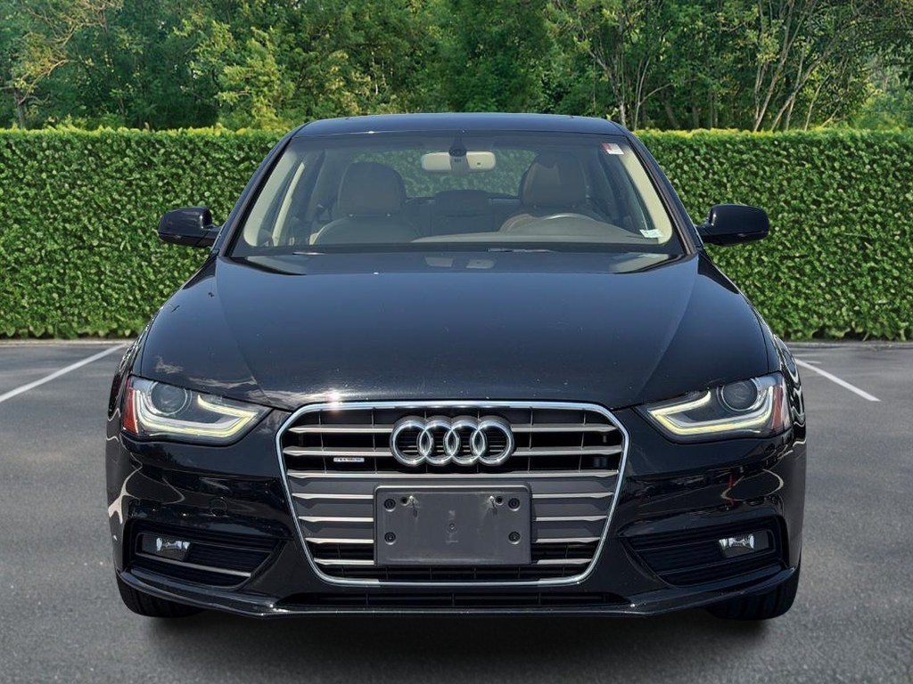 Audi A4 Vehicle Full-screen Gallery Image 09