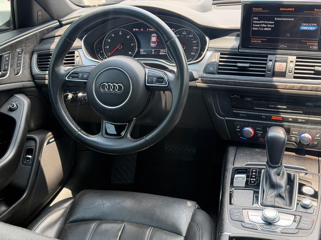 Audi A6 Vehicle Full-screen Gallery Image 13