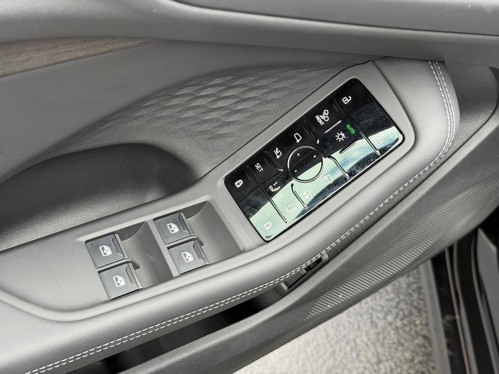 Audi A5 Vehicle Full-screen Gallery Image 15