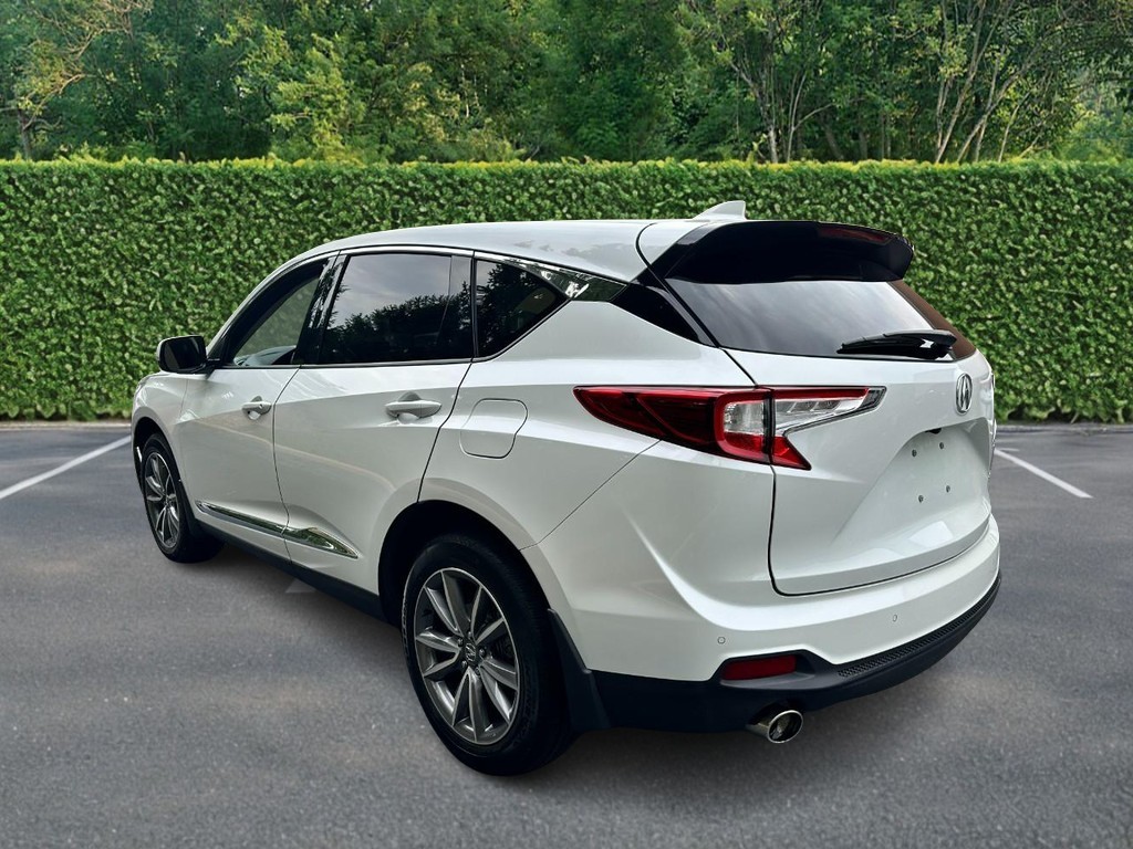 Acura RDX Vehicle Full-screen Gallery Image 07