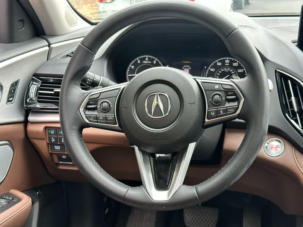 Acura RDX Vehicle Full-screen Gallery Image 13