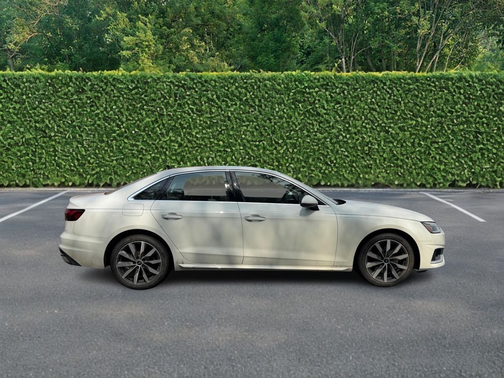 Audi A4 Sedan Vehicle Full-screen Gallery Image 02