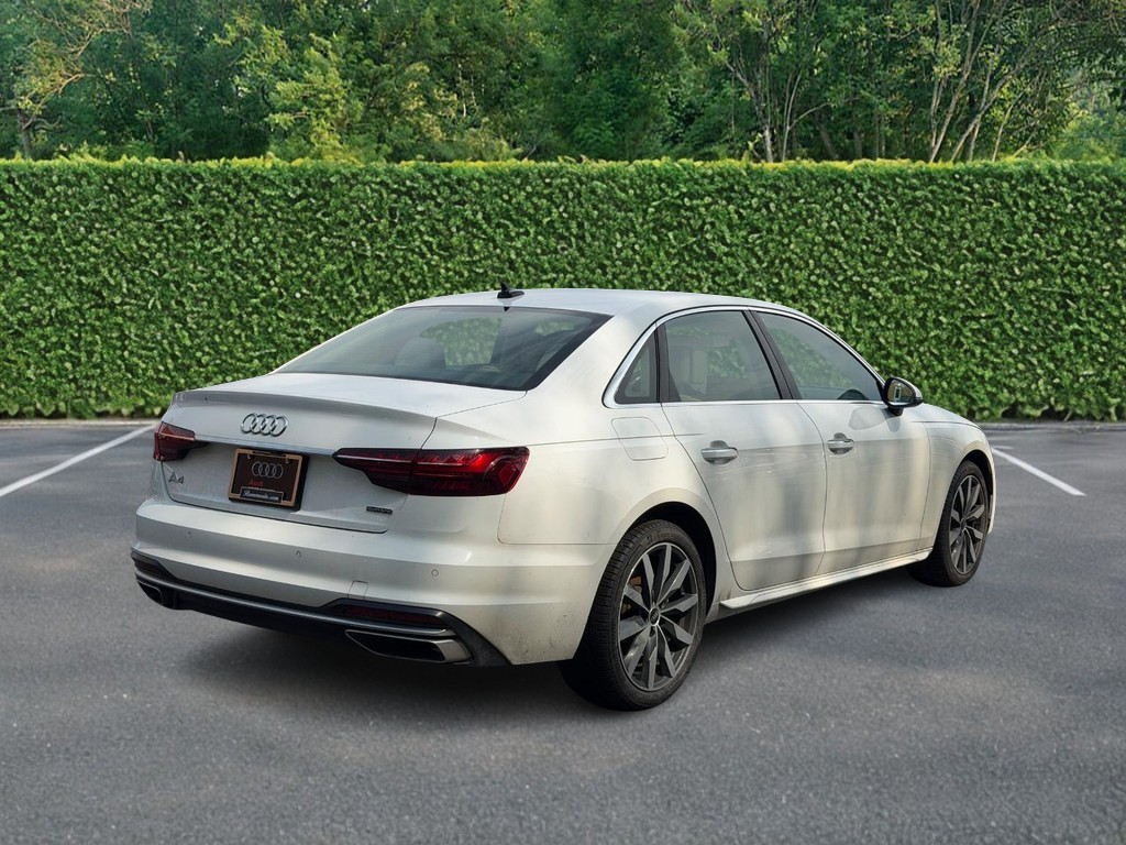 Audi A4 Sedan Vehicle Full-screen Gallery Image 03