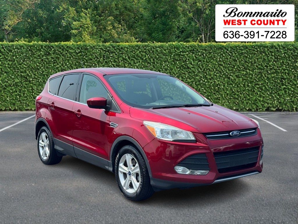 Ford Escape Vehicle Full-screen Gallery Image 01