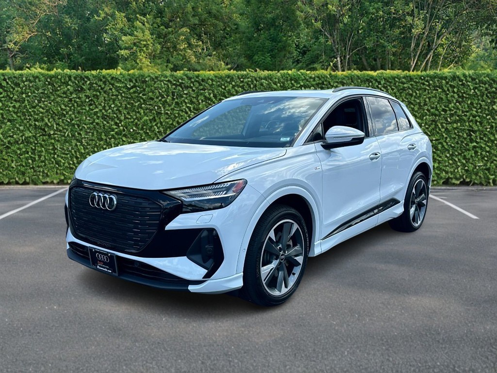 Audi Q4 e-tron Vehicle Full-screen Gallery Image 08