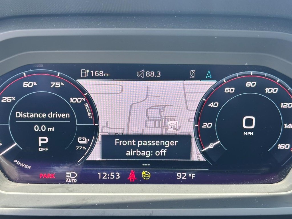 Audi Q4 e-tron Vehicle Full-screen Gallery Image 22