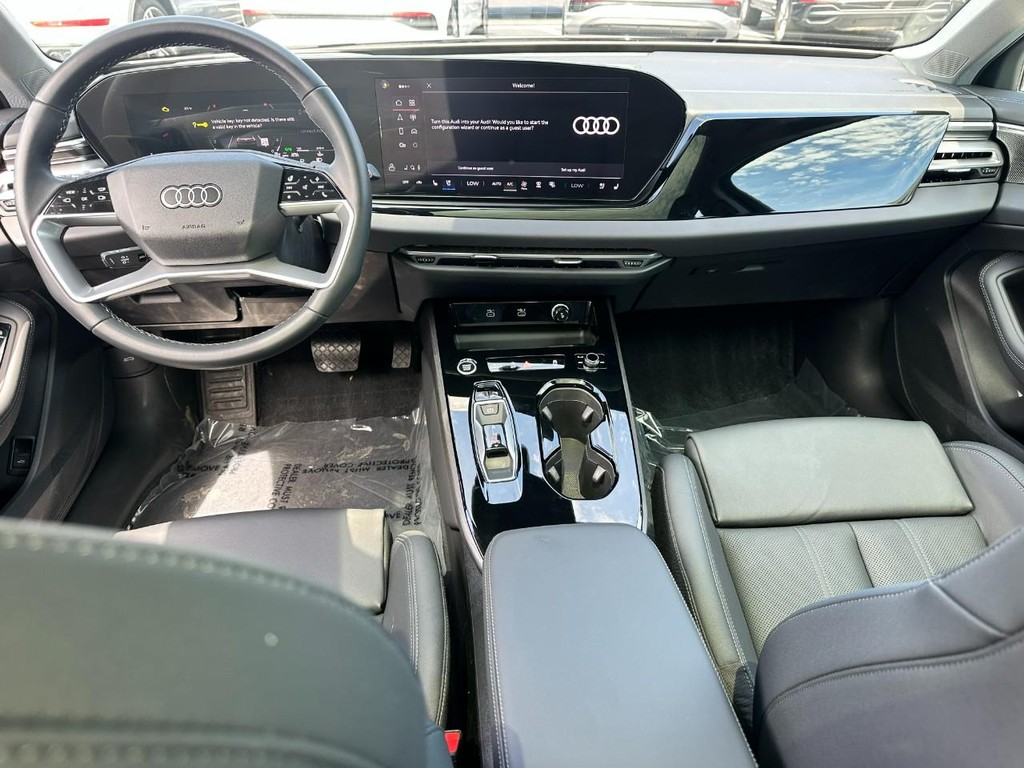 Audi A5 Vehicle Full-screen Gallery Image 11