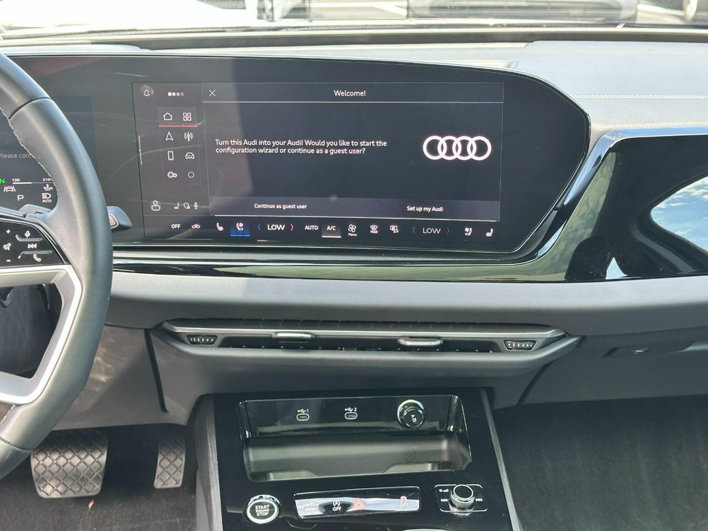 Audi A5 Vehicle Full-screen Gallery Image 13
