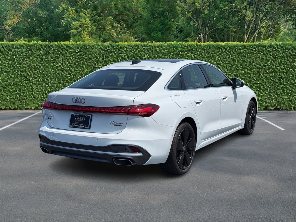 Audi A5 Vehicle Full-screen Gallery Image 03