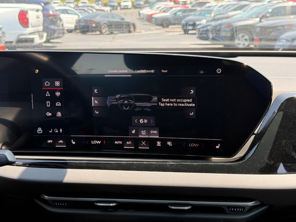 Audi A5 Vehicle Full-screen Gallery Image 13