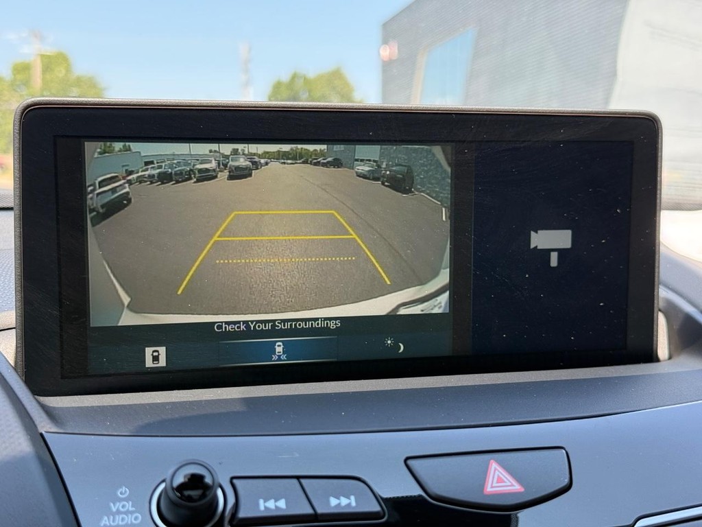 Acura RDX Vehicle Full-screen Gallery Image 22