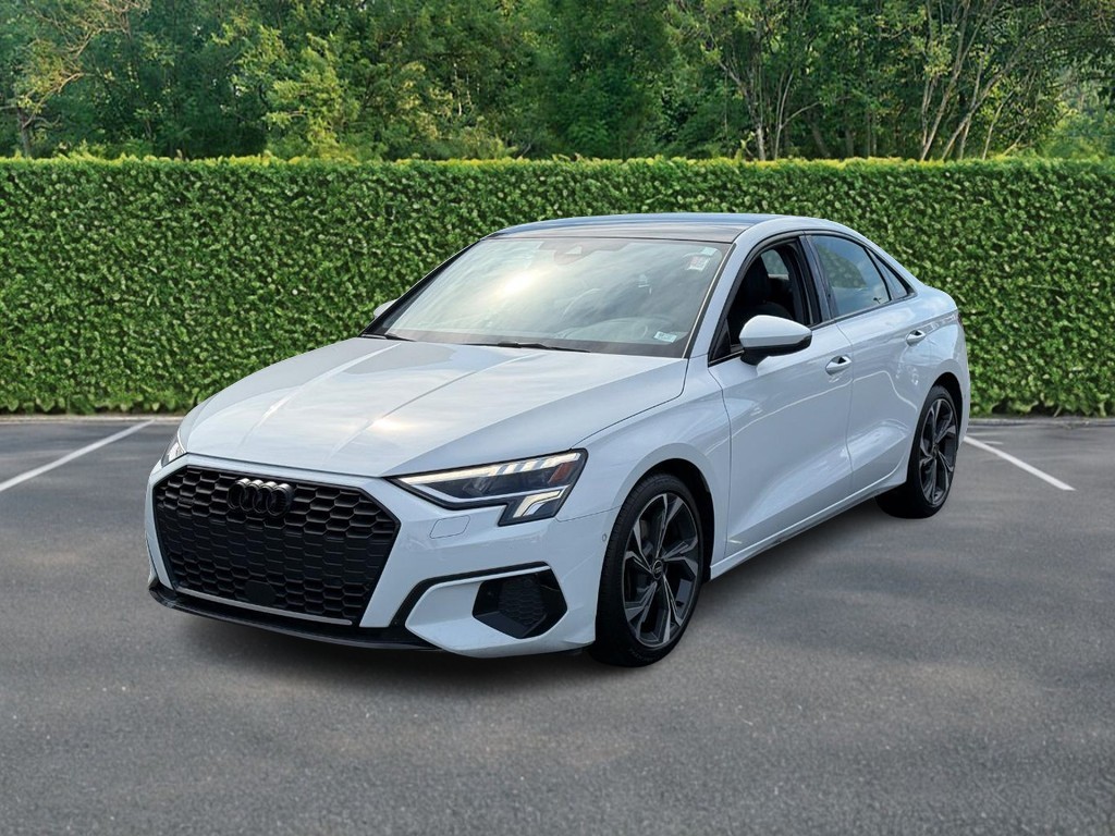 Audi A3 Vehicle Full-screen Gallery Image 08