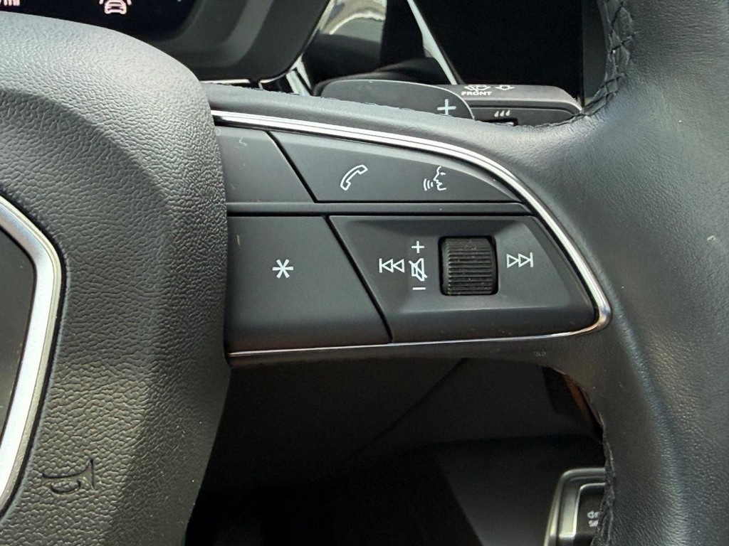 Audi A3 Vehicle Full-screen Gallery Image 19