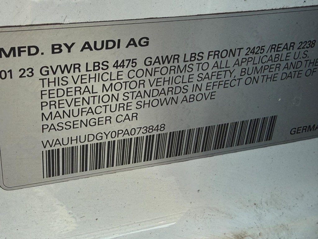 Audi A3 Vehicle Full-screen Gallery Image 24