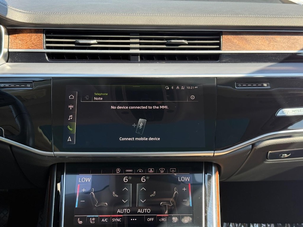 Audi A8 Vehicle Full-screen Gallery Image 13