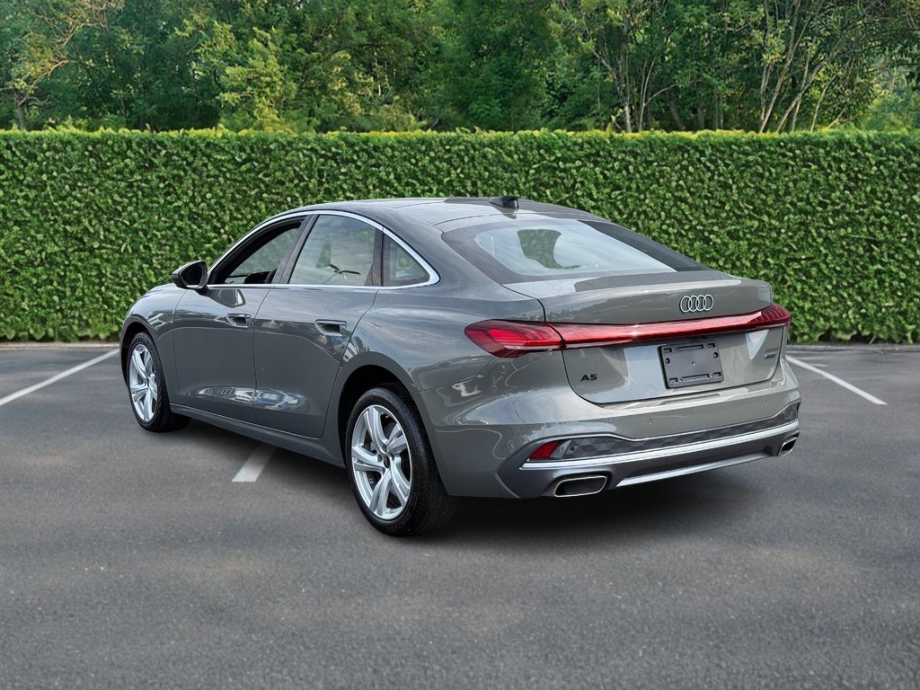 Audi A5 Vehicle Full-screen Gallery Image 06