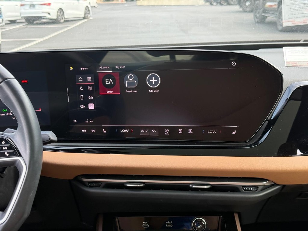 Audi A5 Vehicle Full-screen Gallery Image 13
