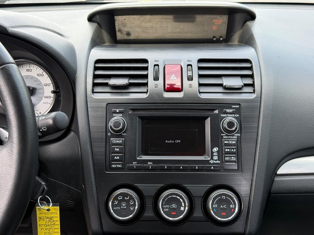 Subaru Impreza Wagon Vehicle Full-screen Gallery Image 14