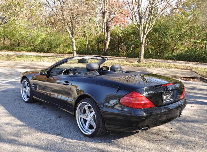 Mercedes-Benz SL-Class Vehicle Full-screen Gallery Image 20
