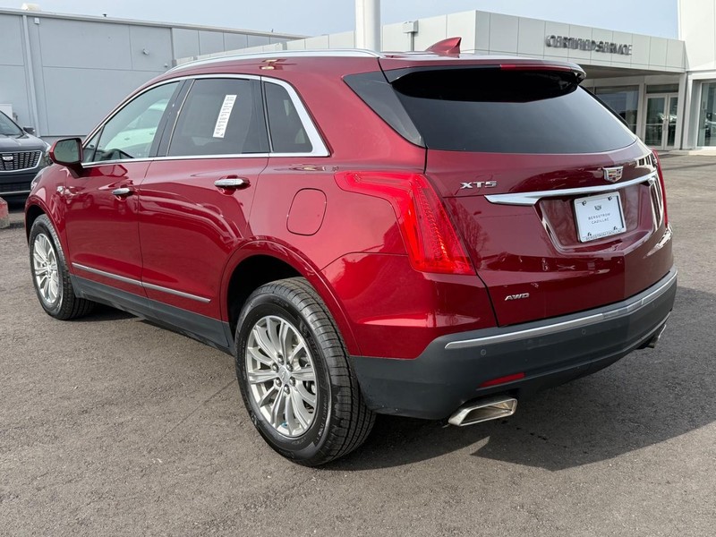 Cadillac XT5 Vehicle Image 06
