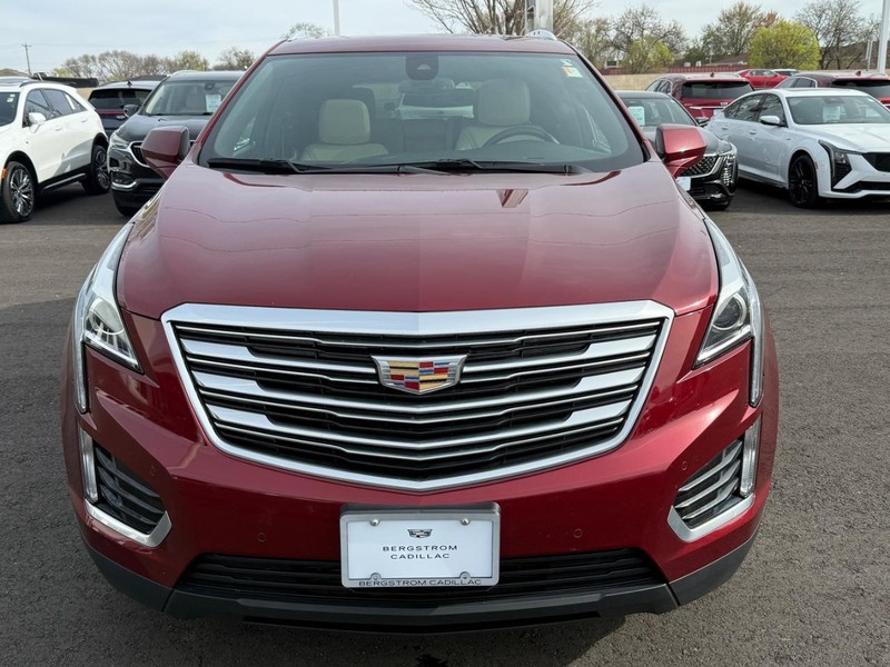 Cadillac XT5 Vehicle Image 09