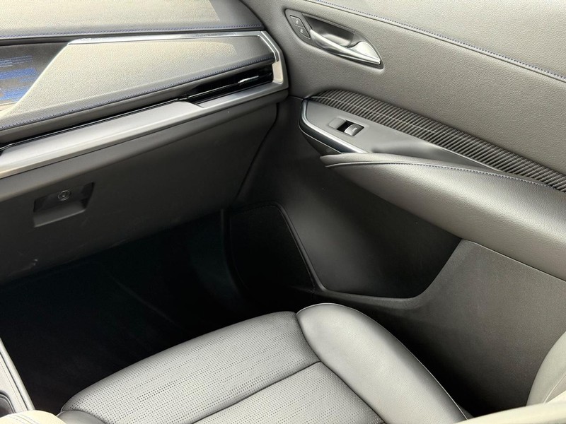Cadillac XT4 Vehicle Image 14