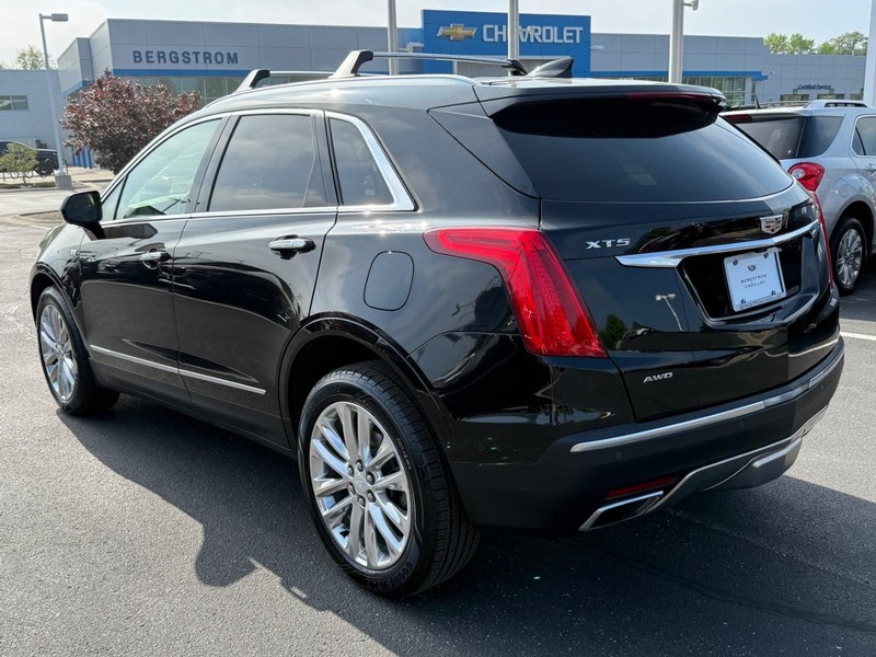 Cadillac XT5 Vehicle Image 06