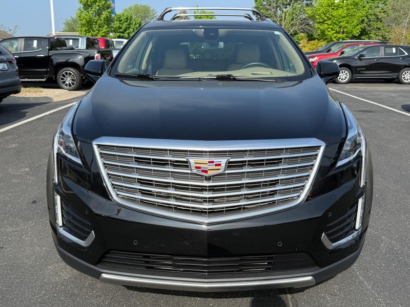 Cadillac XT5 Vehicle Image 09