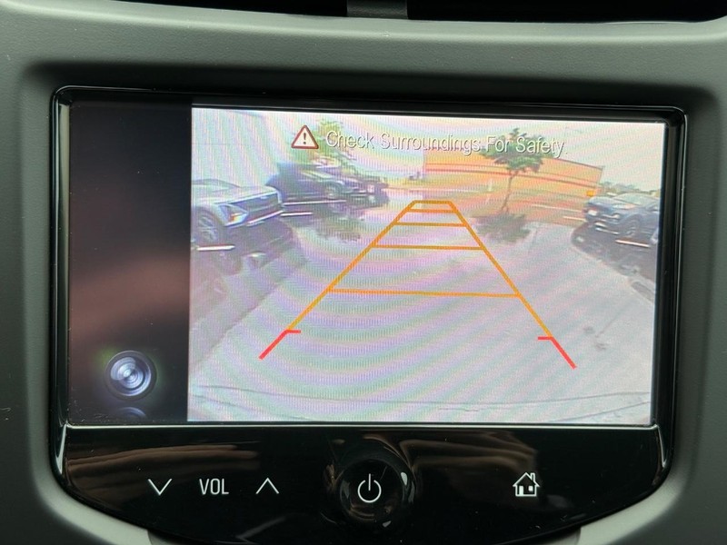 Chevrolet Trax Vehicle Image 18