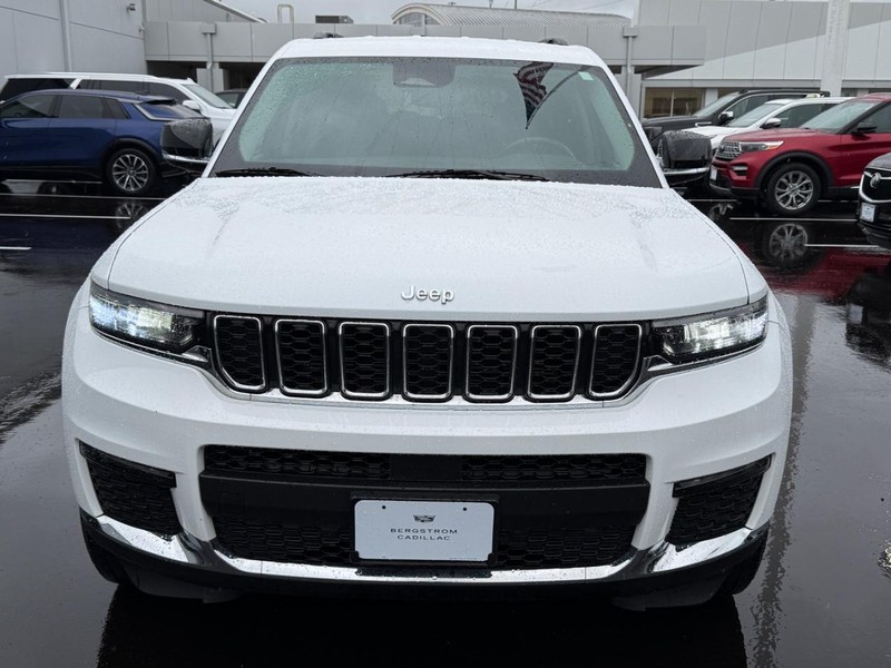 Jeep Grand Cherokee L Vehicle Image 08