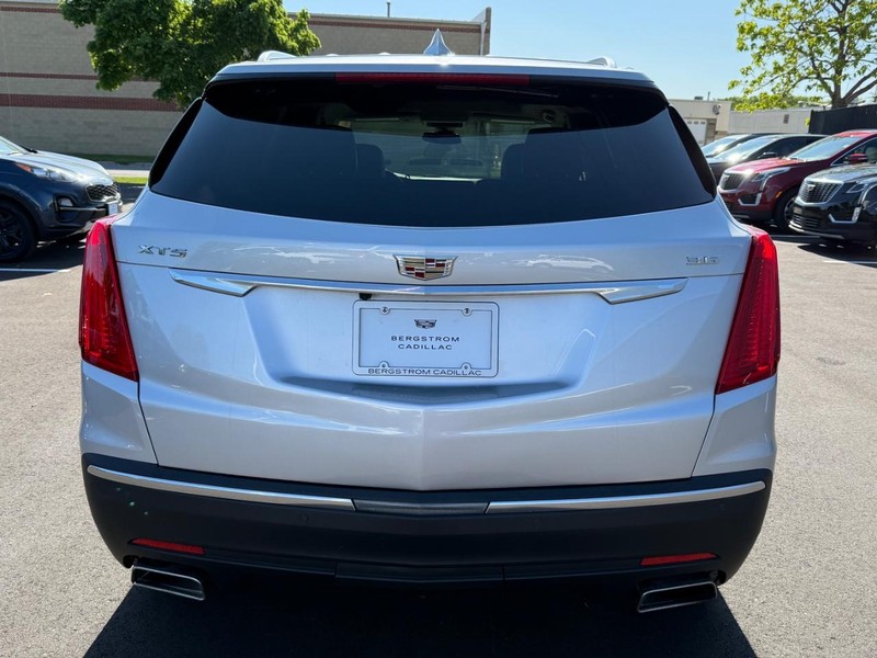 Cadillac XT5 Vehicle Image 04