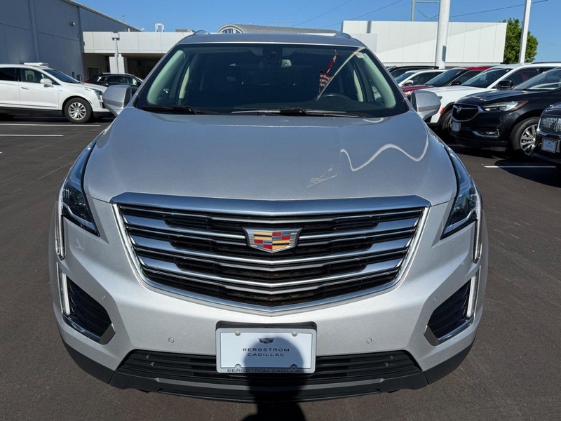 Cadillac XT5 Vehicle Image 09
