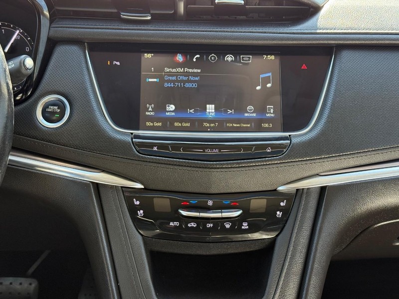 Cadillac XT5 Vehicle Image 12