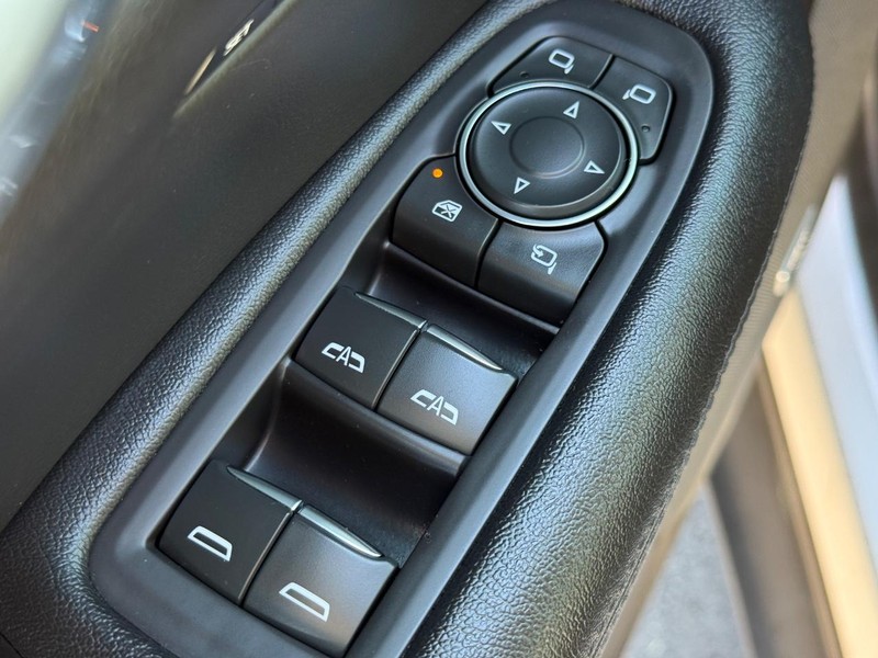 Cadillac XT5 Vehicle Image 22