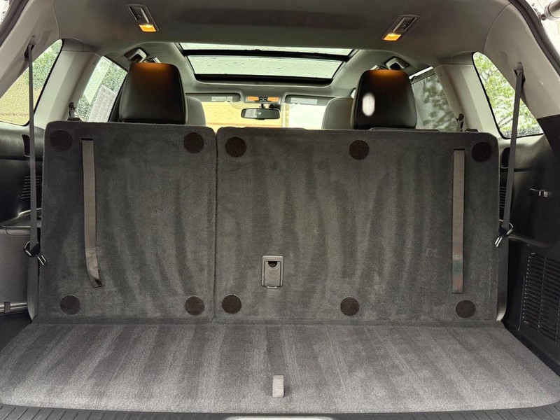 Toyota Highlander Vehicle Image 05