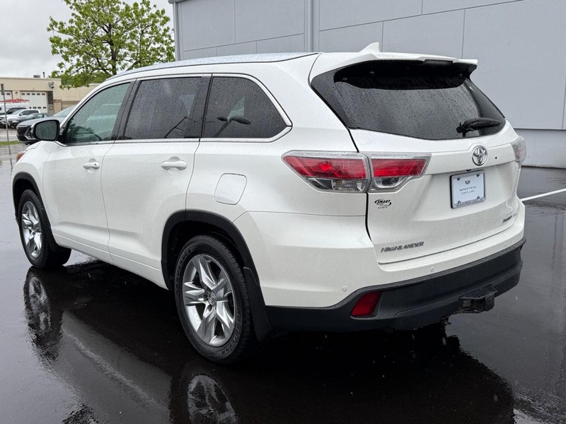 Toyota Highlander Vehicle Image 06