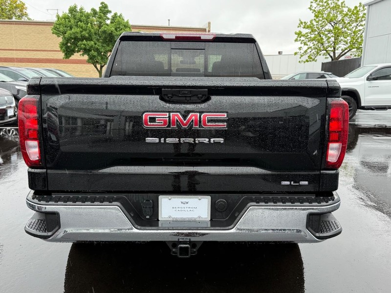 GMC Sierra 1500 Vehicle Image 04