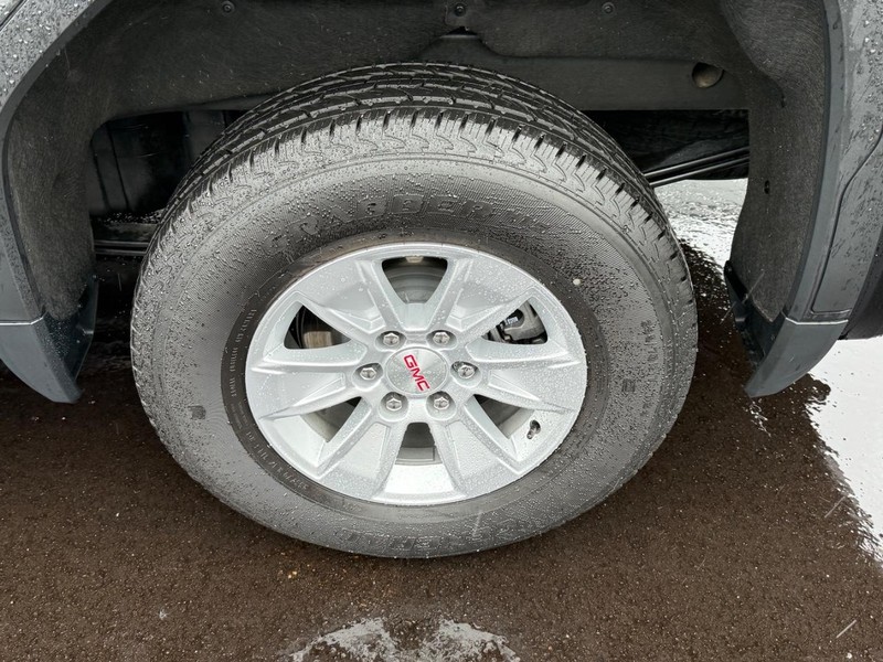GMC Sierra 1500 Vehicle Image 06
