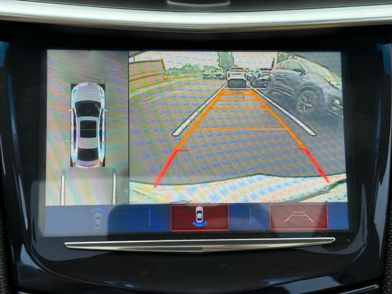 Cadillac XTS Vehicle Image 19