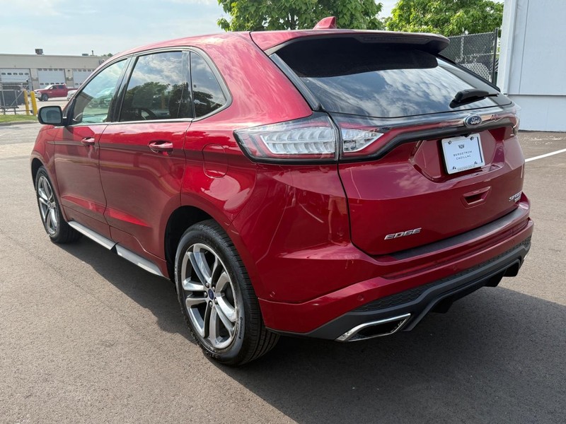 Ford Edge Vehicle Image 05